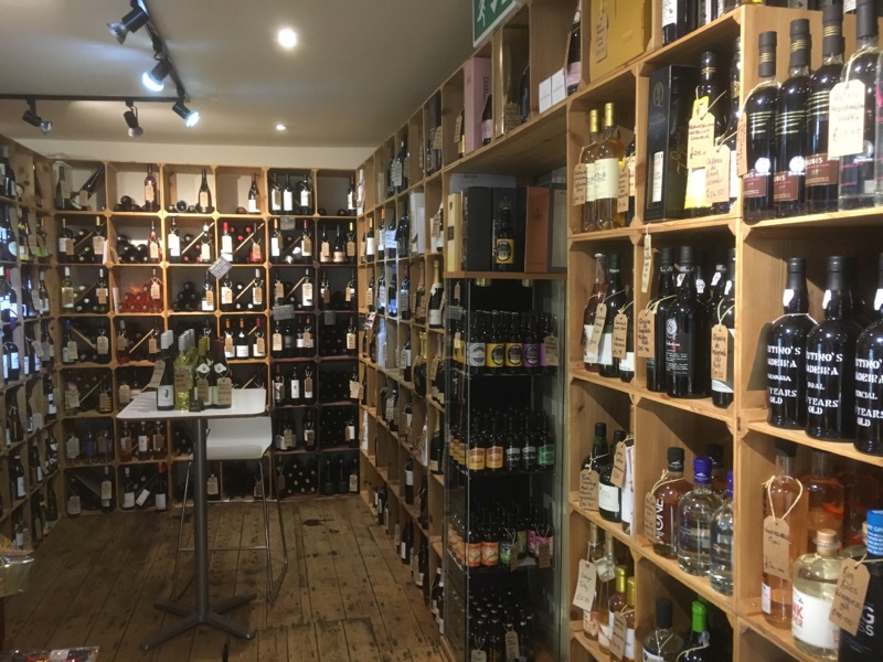 Restaurant And Bar Wine Rack Display Shelving Below Is A Range Of Pictures Showing The Diffe Designs Commercial Wine Racks That We Have Manufactured For Our Customers Over Years